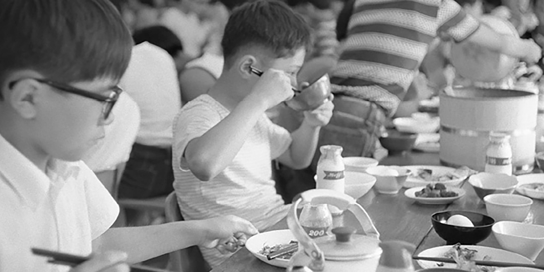 給食の様子